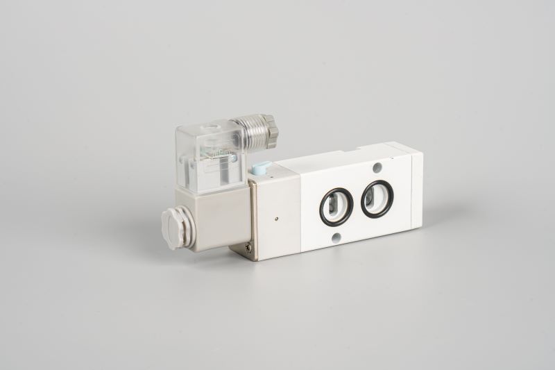 Solenoïde klep met een laag vermogen